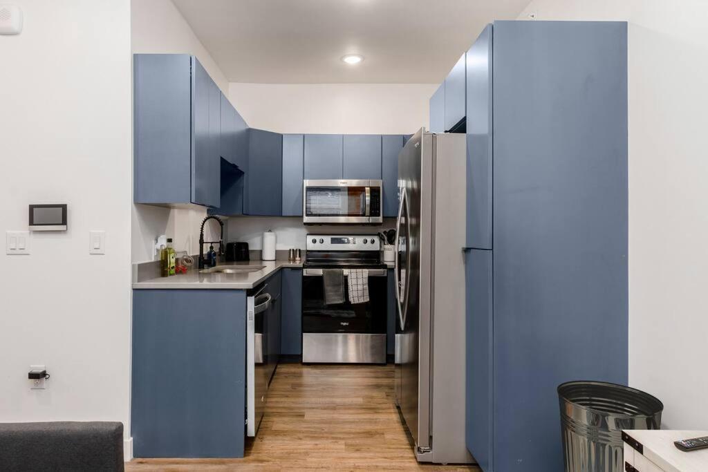 Designer 1-Bed Haven Near Downtown! Pets Welcome! Apartment Columbus Bagian luar foto